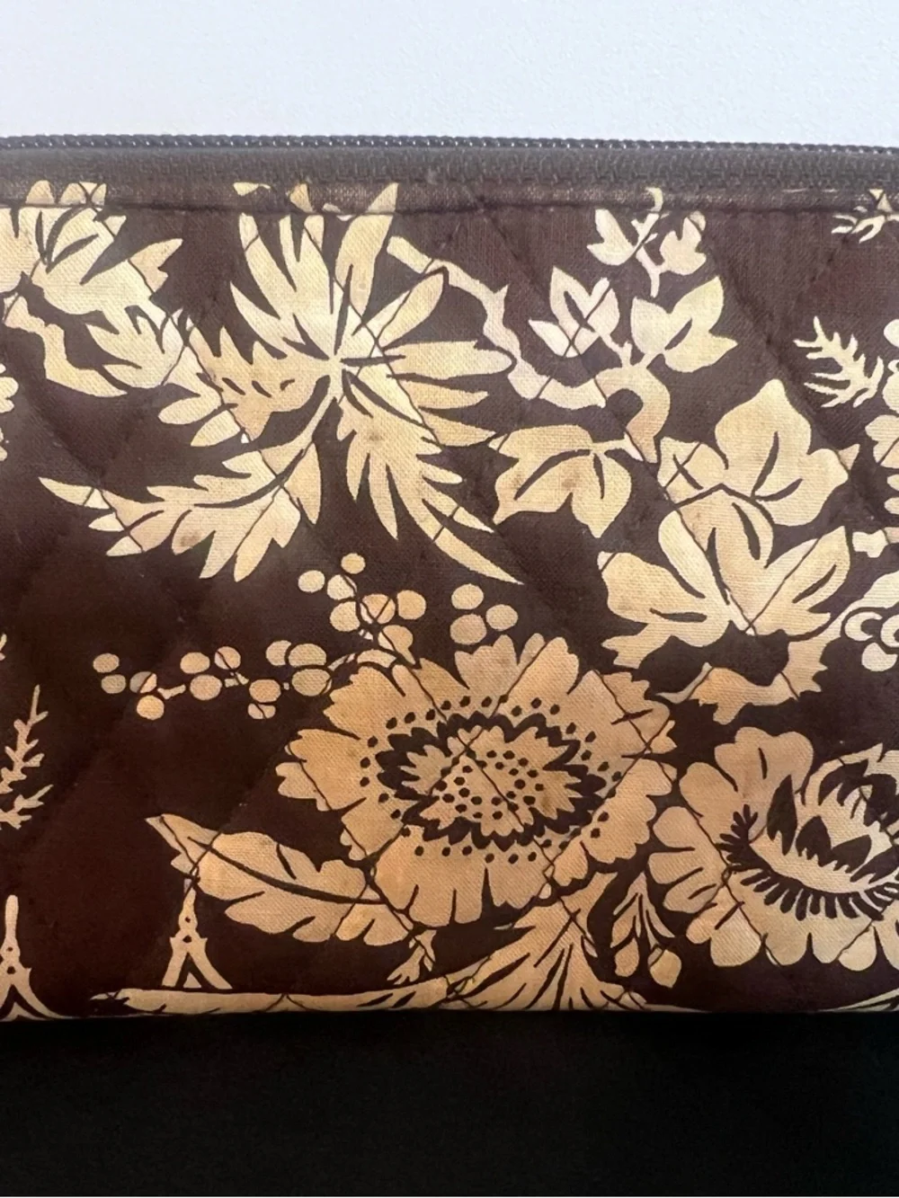 Vera Bradley Brown/Cream Zip Around Wallet in retired Imperial Pagoda Pattern - Picture 12 of 16